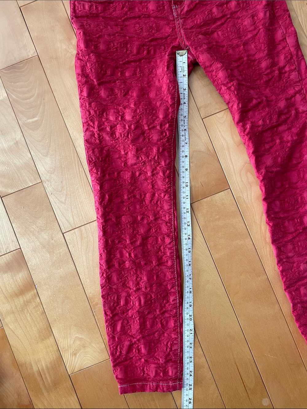 27. FREE PEOPLE Hot Textured Red Skinny Jeans - Picture 5 of 8